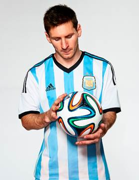 Illustration for article titled Viva Brazuca: Taking the 2014 World Cup Game Ball For a Spin